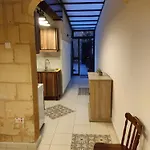 Peaceful Traditional Maltese Townhouse 度假居