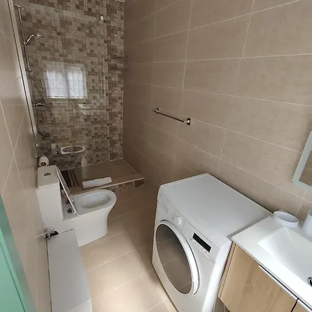Peaceful Traditional Maltese Townhouse Semesterbostad Luqa