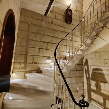 Peaceful Traditional Maltese Townhouse 卢加
