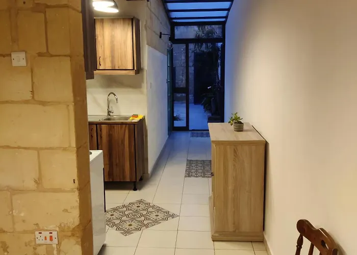 Peaceful Traditional Maltese Townhouse Feriehus