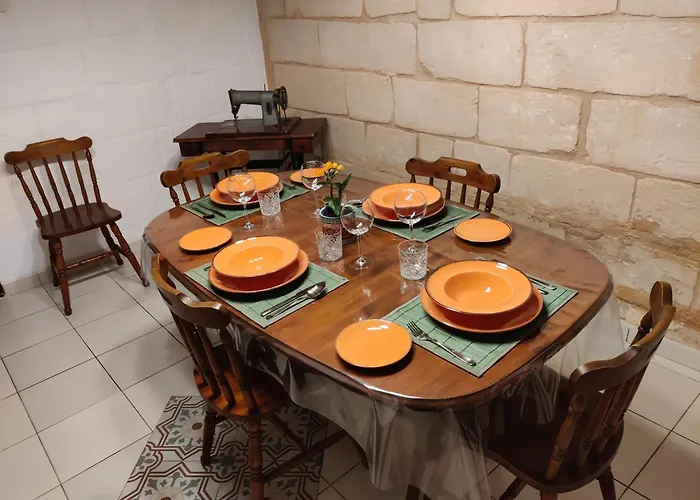 Peaceful Traditional Maltese Townhouse Feriehus Luqa